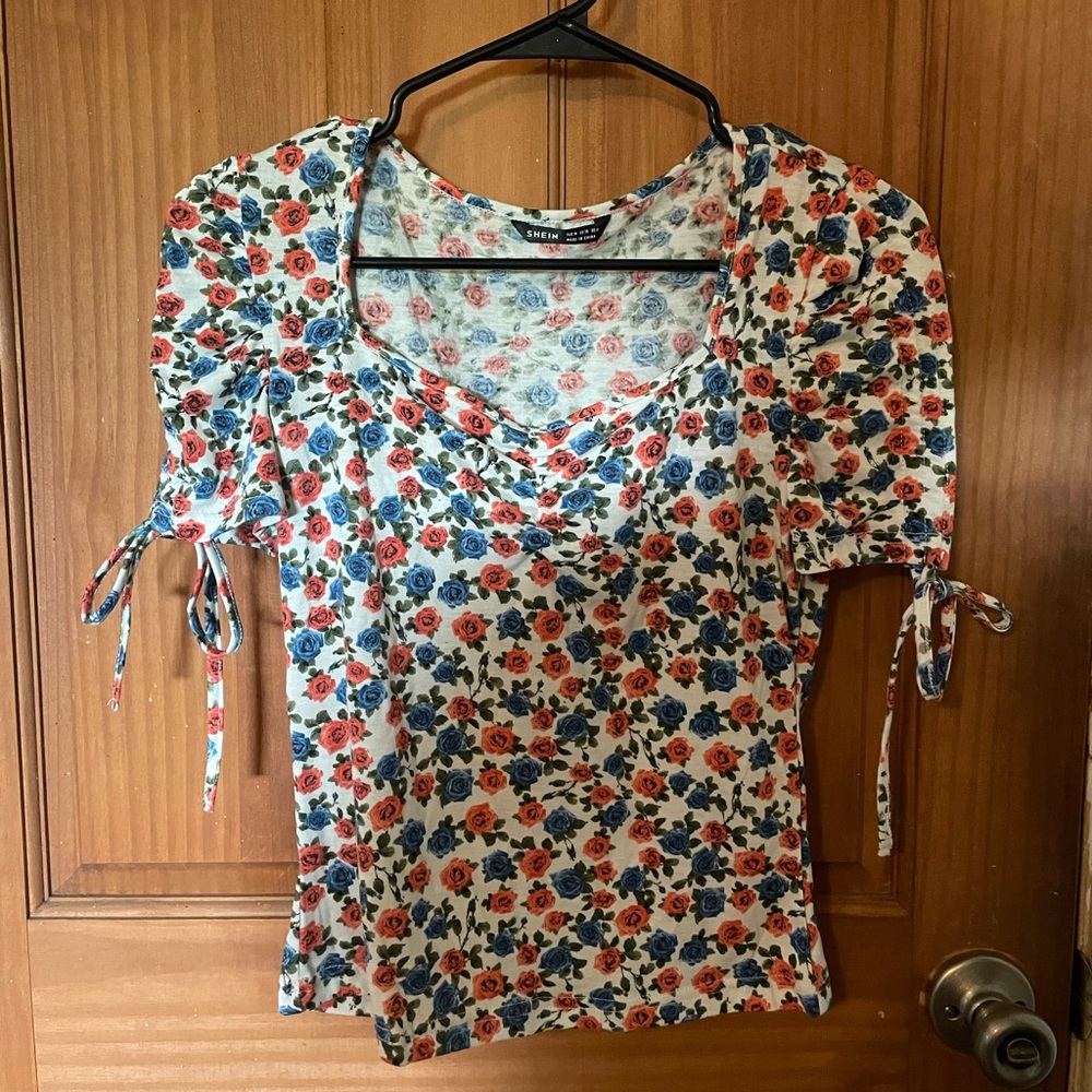 SHEIN Floral Top